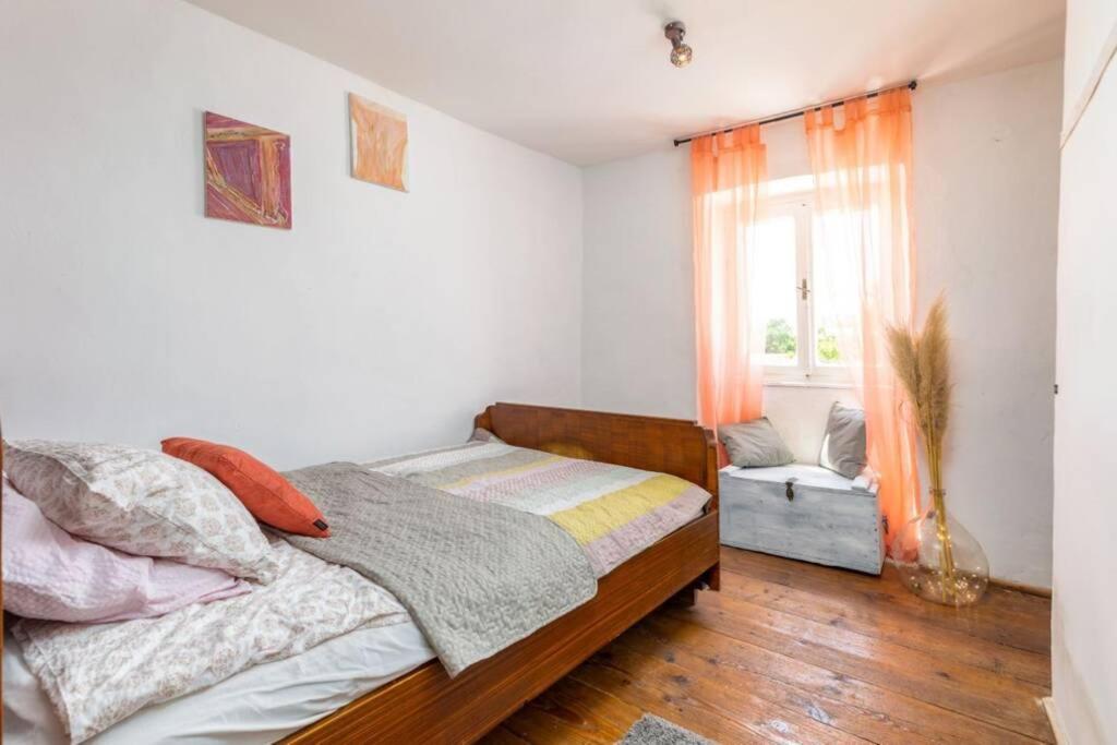 Casa Di Pietra Matelici Villa Divšići Bagian luar foto