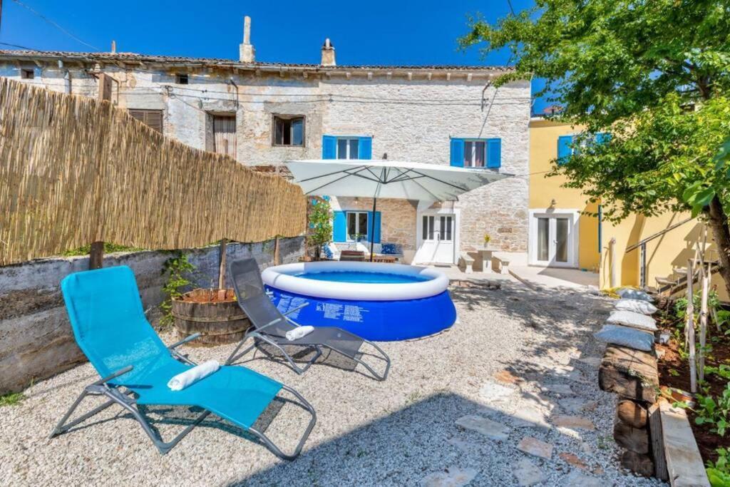 Casa Di Pietra Matelici Villa Divšići Bagian luar foto